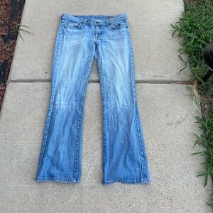 women’s light wash bootcut jeans- low waisted